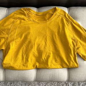 Lululemon Metal Vent 2.0 Size M